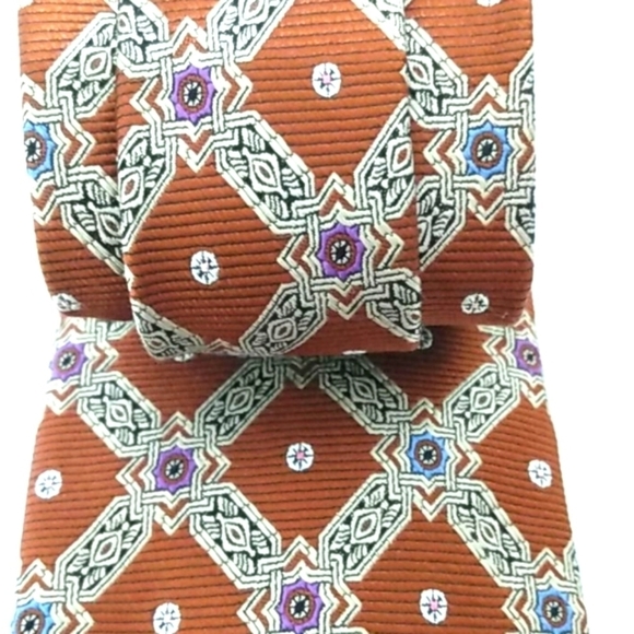 JOS. A. BANK SIGNATURE COLLECTION SILK NECK TIE - Picture 3 of 11